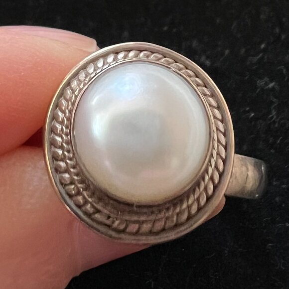 Silver pearl ring - Picture 3 of 7